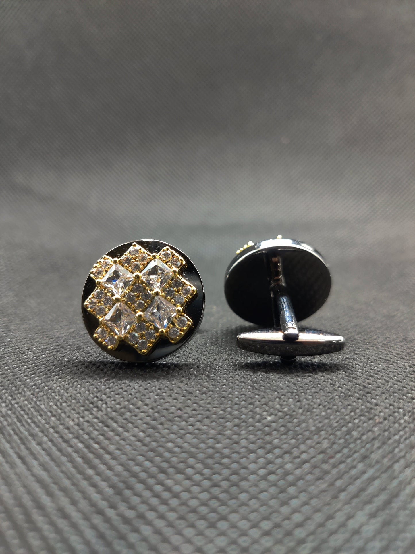 1 CARAT MATEALLIC GOLD CUFFLINKS (005)
