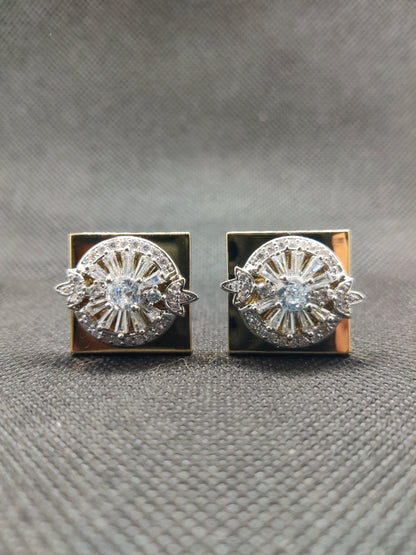 1 CARAT GOLD CUFFLINKS (009)