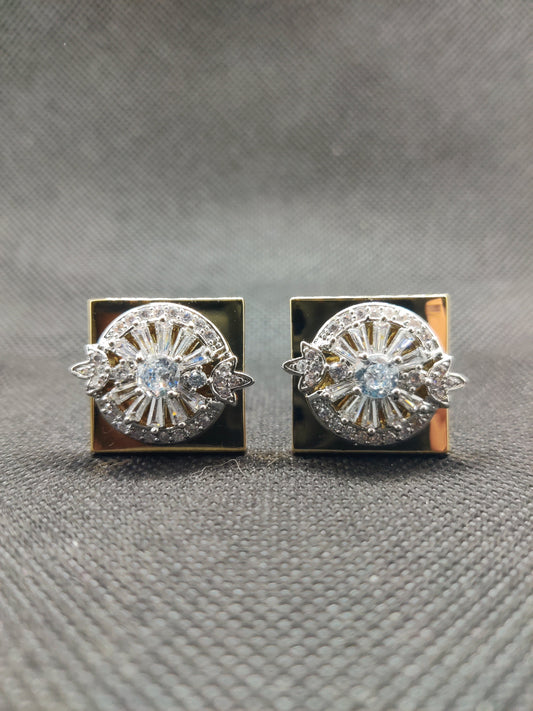 1 CARAT GOLD CUFFLINKS (009)