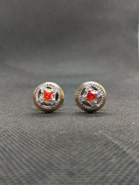1 CARAT GOLD CUFFLINKS (004)